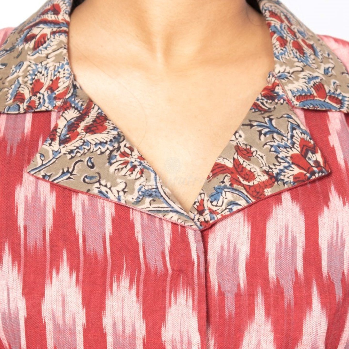 Mantel - Wine Red Ikat