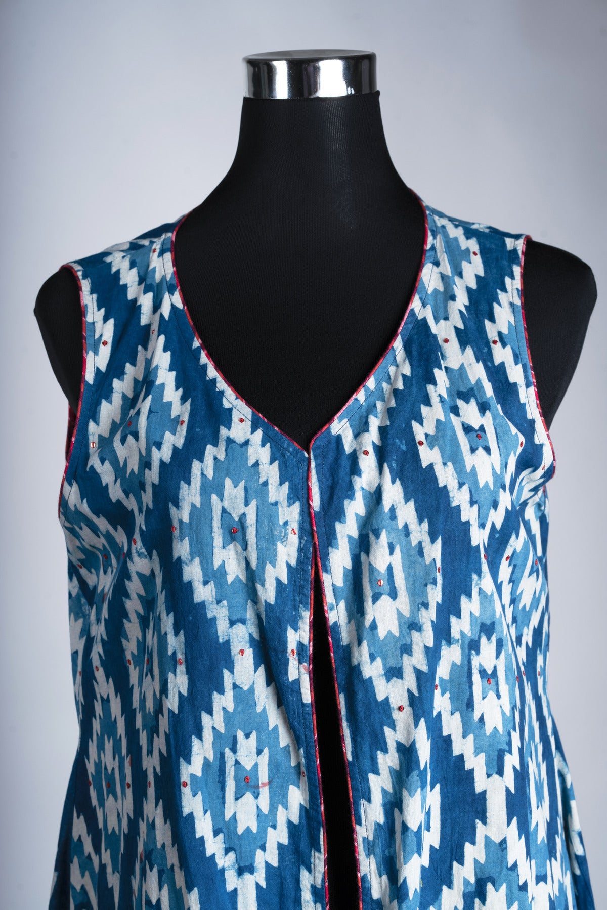 Indigo Print with natural dyes - Shrug