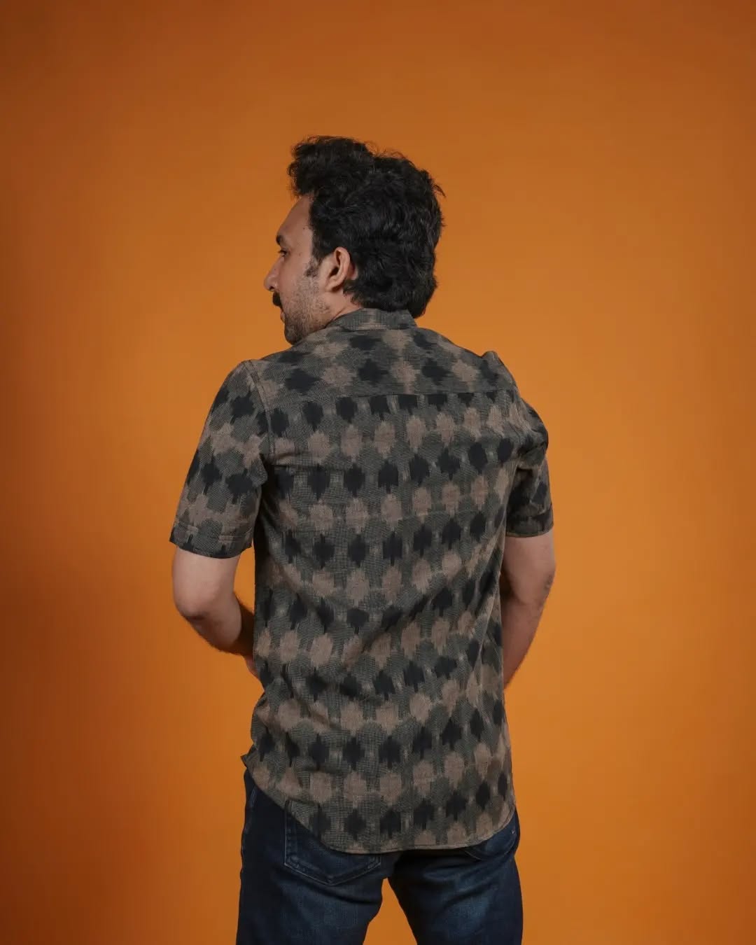 FATAFUT - Black Shirt