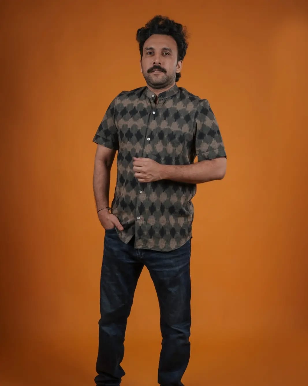 FATAFUT - Black Shirt