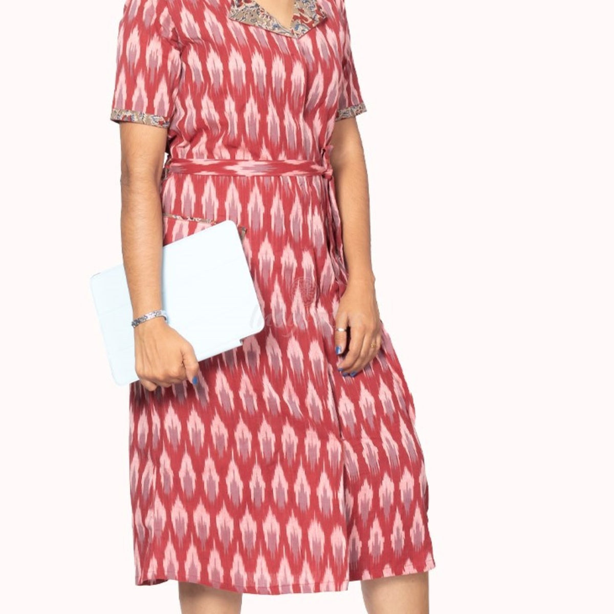 Mantel - Wine Red Ikat