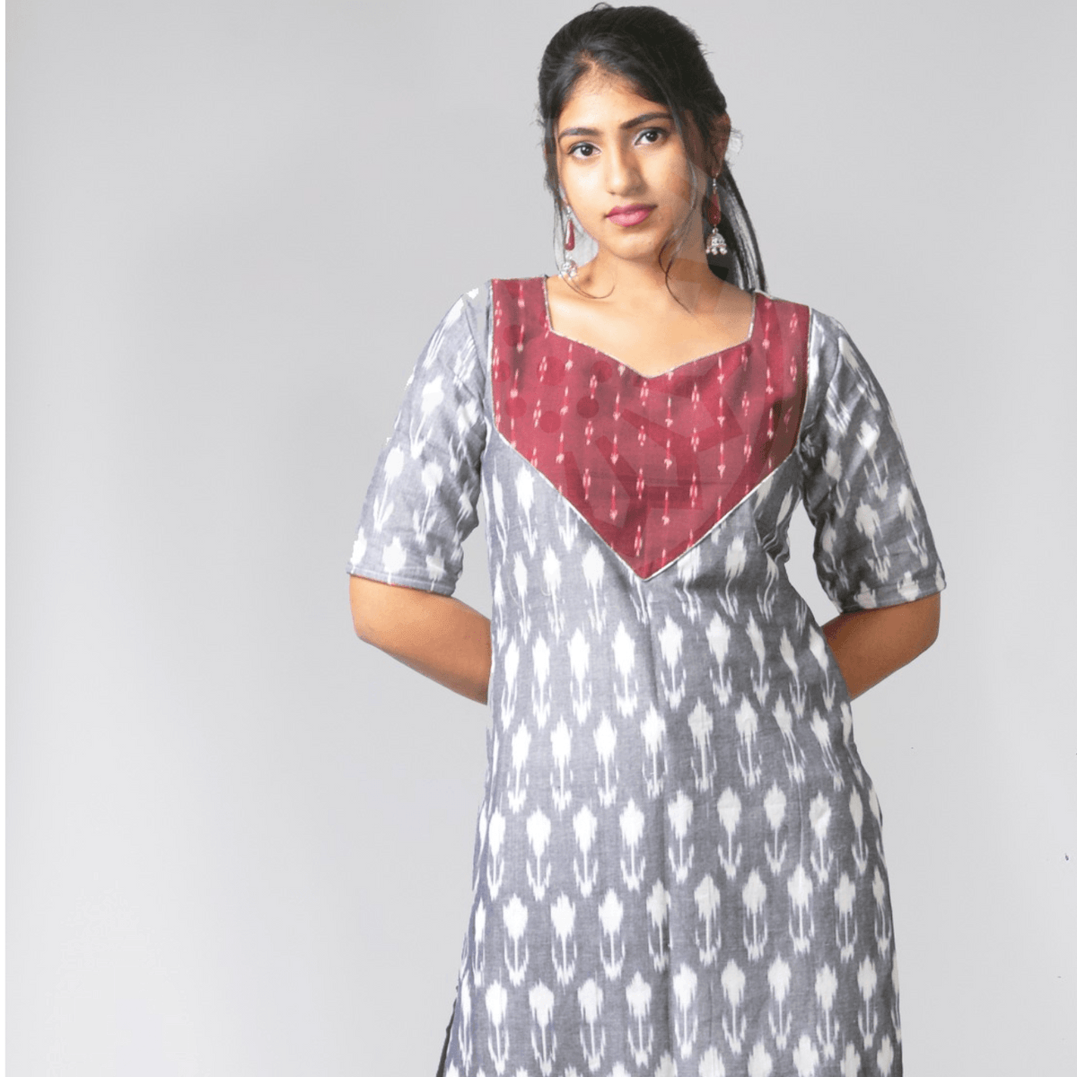 Jugalbandi Ikat kurti - Grey and Maroon
