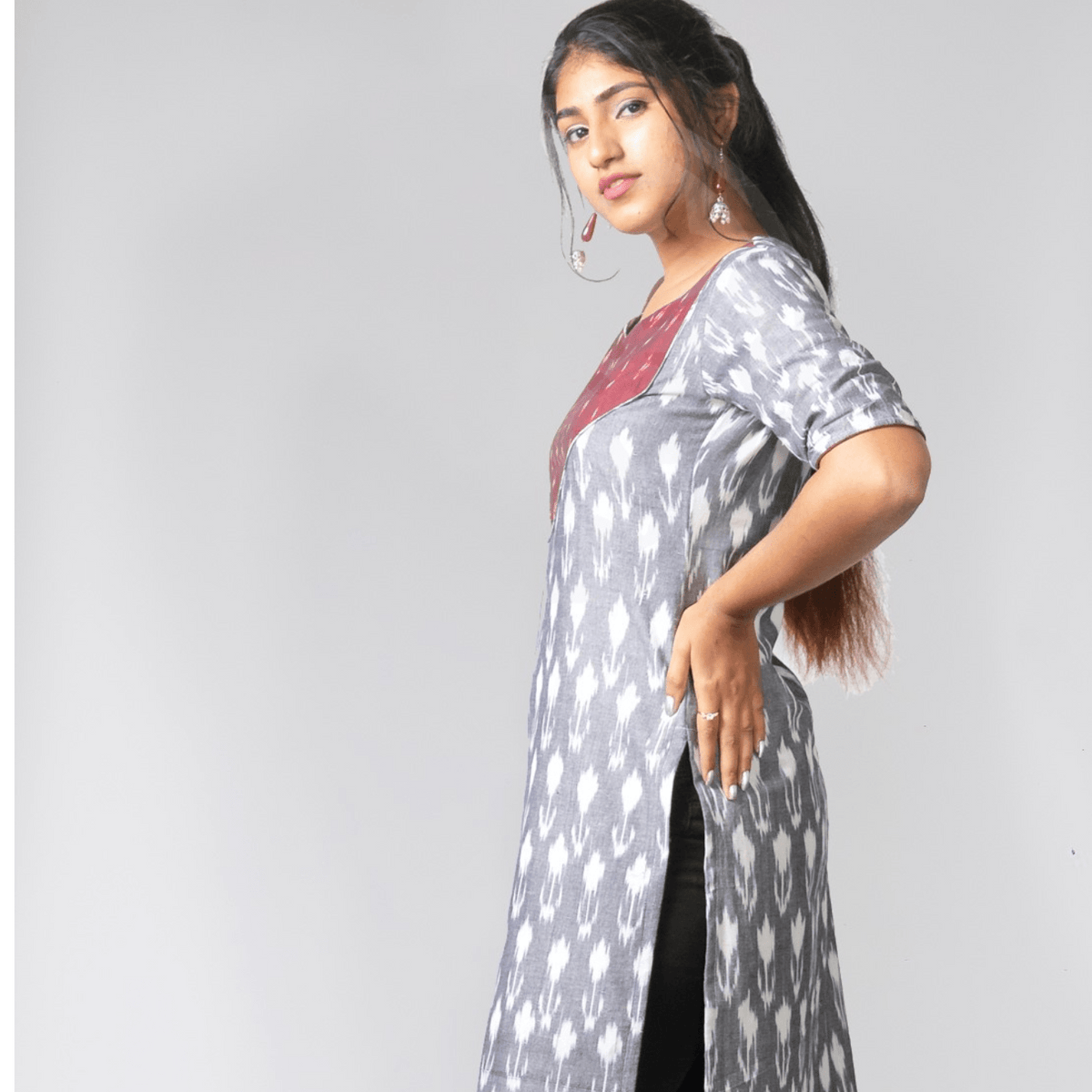 Jugalbandi Ikat kurti - Grey and Maroon