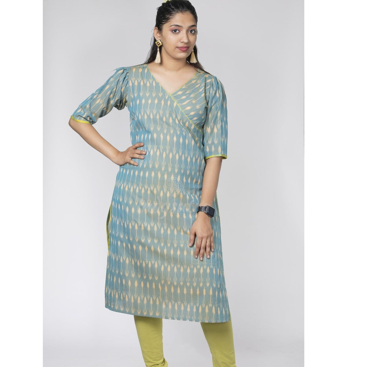 Embroidery Overlap Ikat Kurta - Green